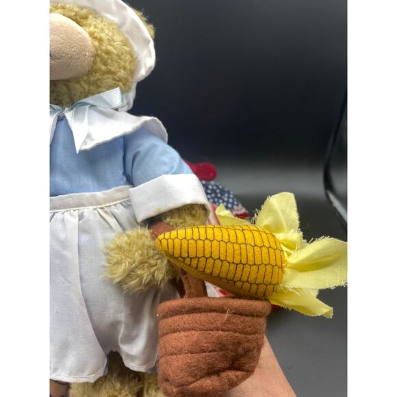 Vtg Terry's Village & Thanksgiving Prudence Lady pilgrim & patriotic Teddy Bear - Picture 4 of 7